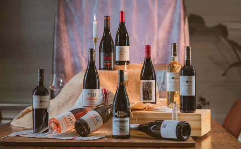 重慶進口紅酒批發市場 每天適量喝紅酒有什么好處