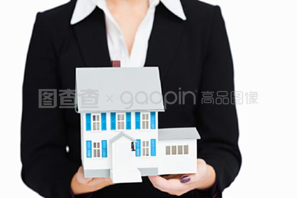 房地產(chǎn)經(jīng)紀人持有模型房的投資誤區(qū)與專業(yè)建議